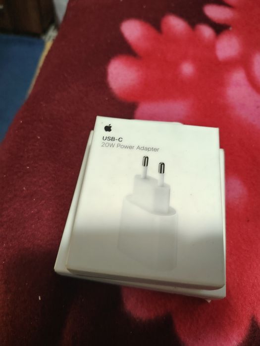 Accesorii Apple.