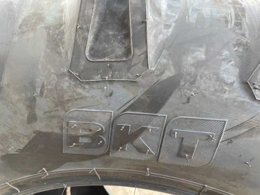 16.9-30 Anvelope noi marca BKT de tractor 14PR Cauciucuri cu garantie