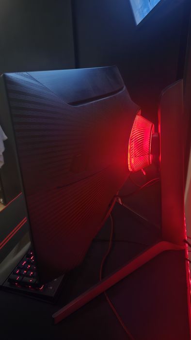 SAMSUNG Odyssey G7 240Hz 2560 x 1440