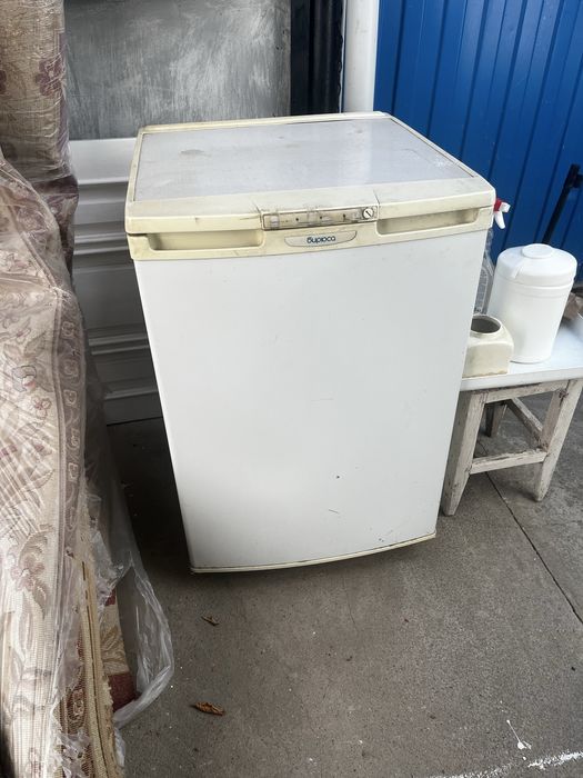 Продам морозильник, вытишка и рисоварка