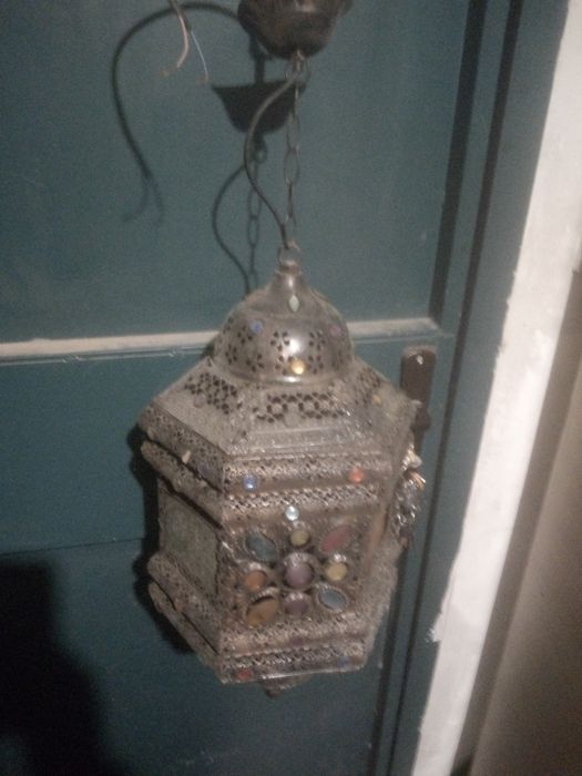 Стар марокански полилей