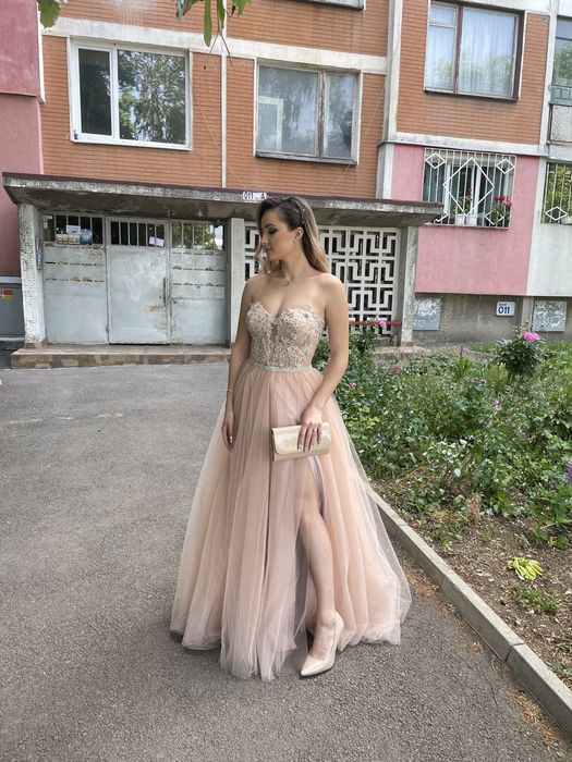 Абитуриентска/Бална рокля