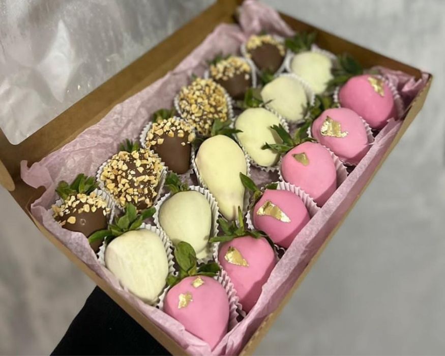 Клубника в шоколаде Астана