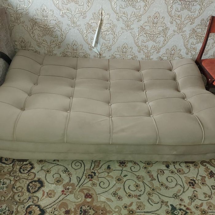 Продам диван срочно самовывоз