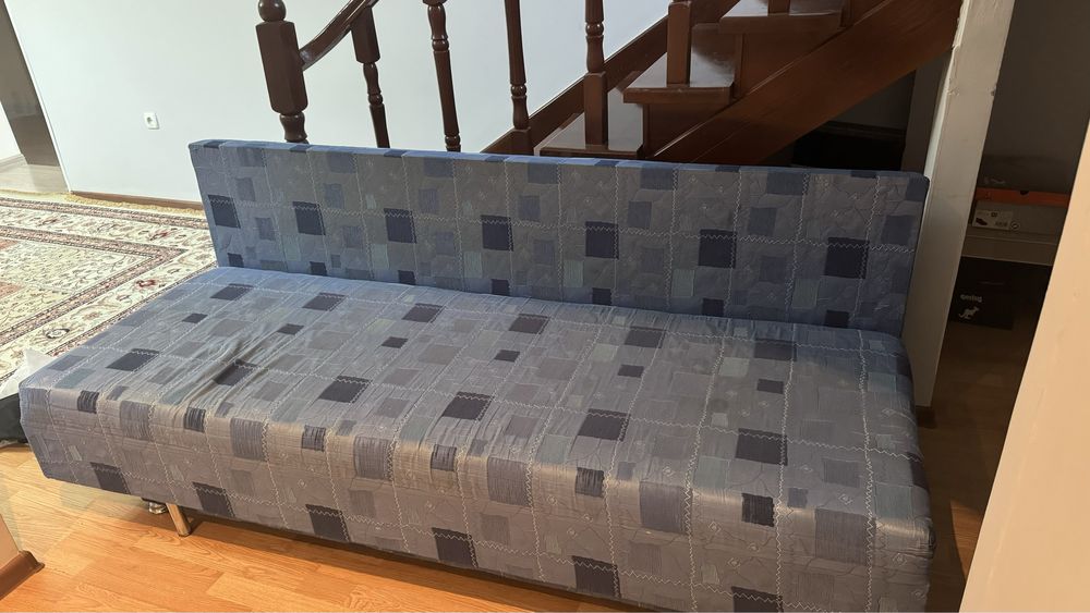 Диван Б/у в хорошем состоянии