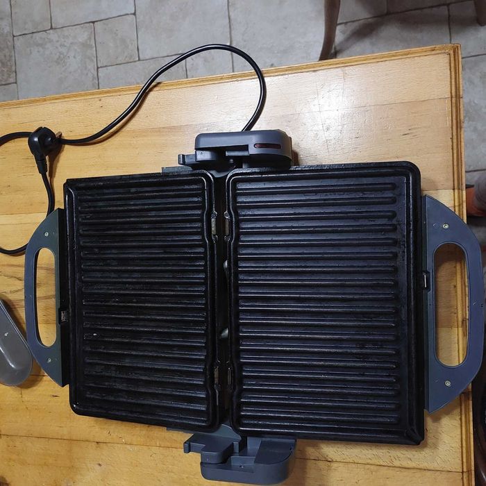 Грил преса марка Philips