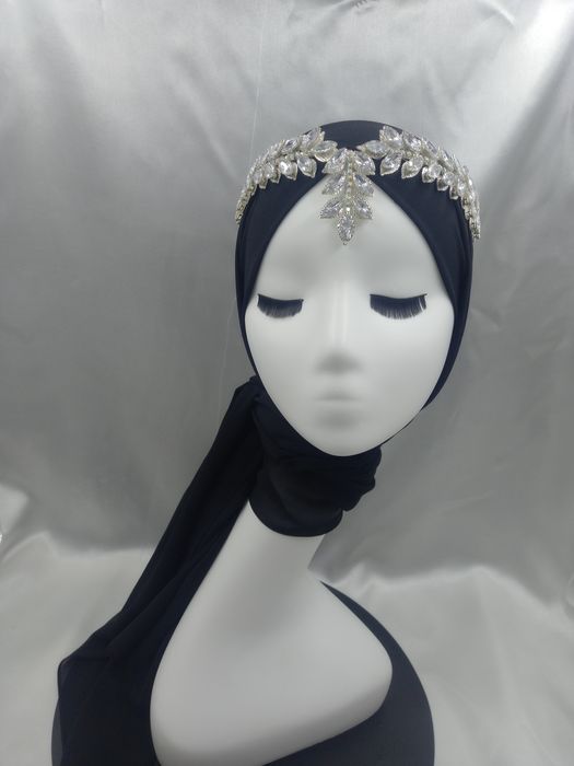 Tillaqosh va diademar eng arzon va sifatli Omona/collection