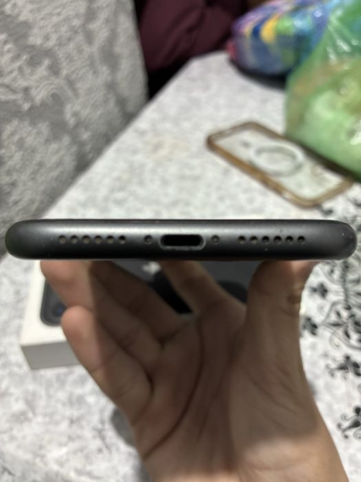 Айфон 11   128гб