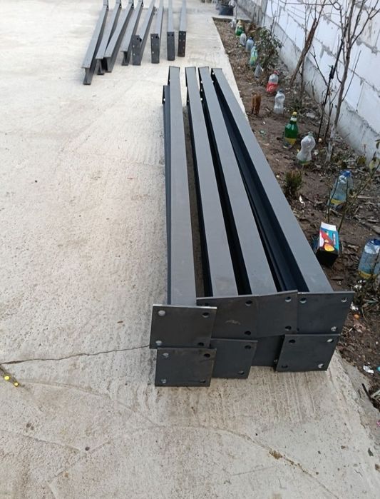 Vand 4ferme metalice la 8m și 8stalpi la 4m
