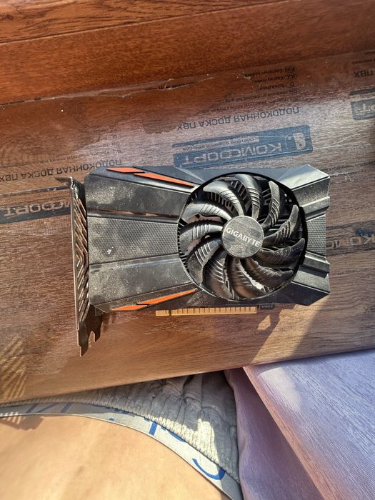 Видеокарта 1050 ti