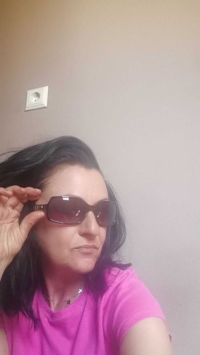 Очила Guess, нов модел правоъгълна форма чисто нови.