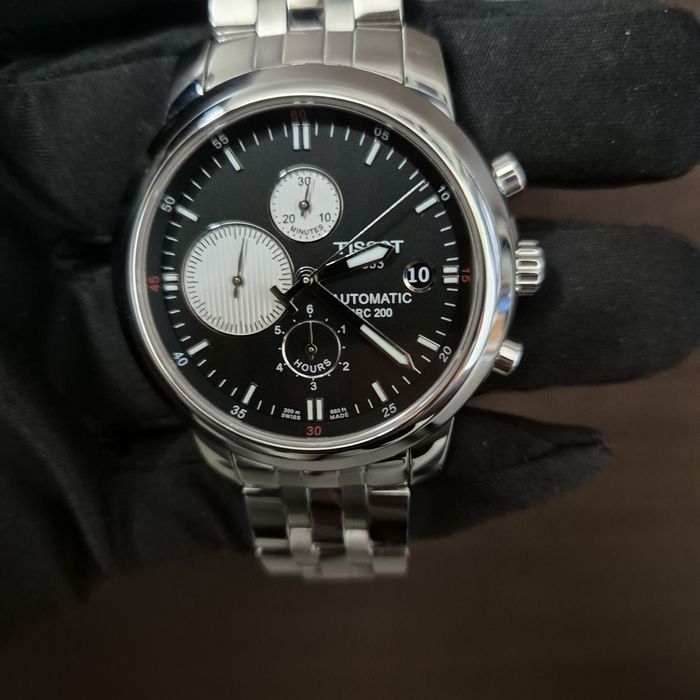 Продам оригинальные часы Tissot