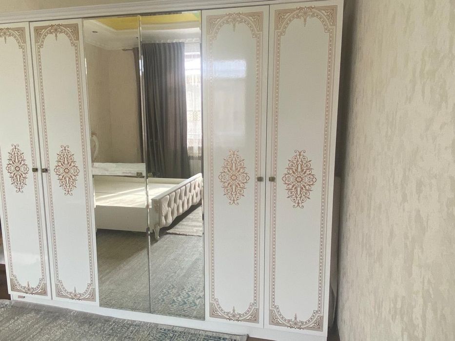 Спальный гарнитур