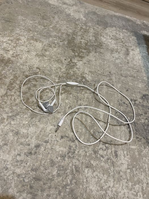 Casti SAMSUNG cu fir