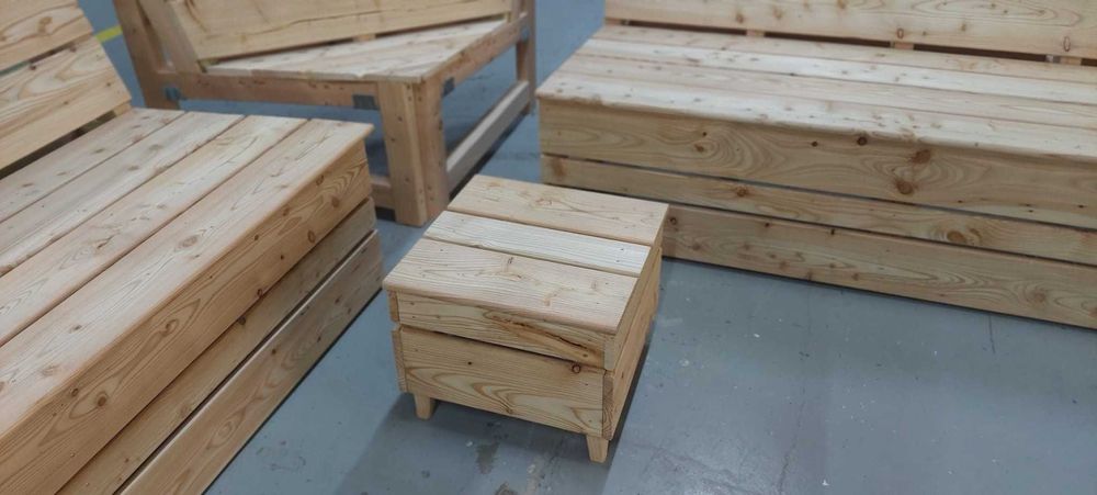 Градинска пейка за дома