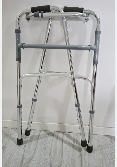 Cadru aluminiu persoane cu dizabilitati