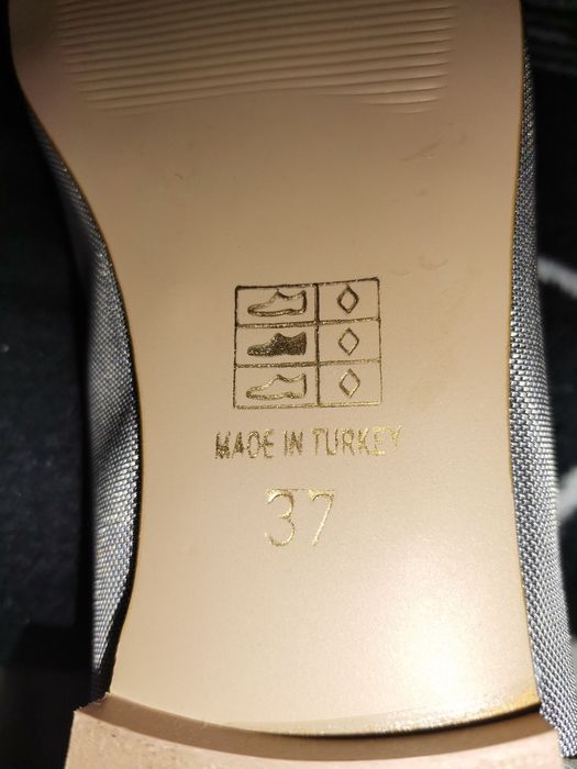 Елегантни дамски обувки