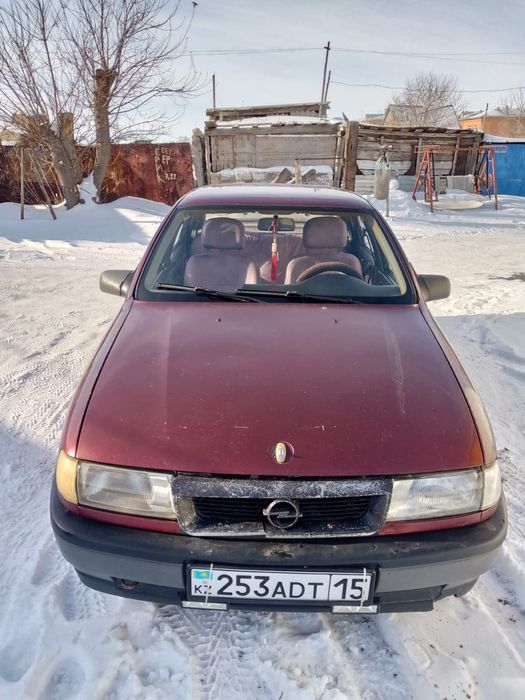 Продам опеля вектра а  1991 г объем 1.6