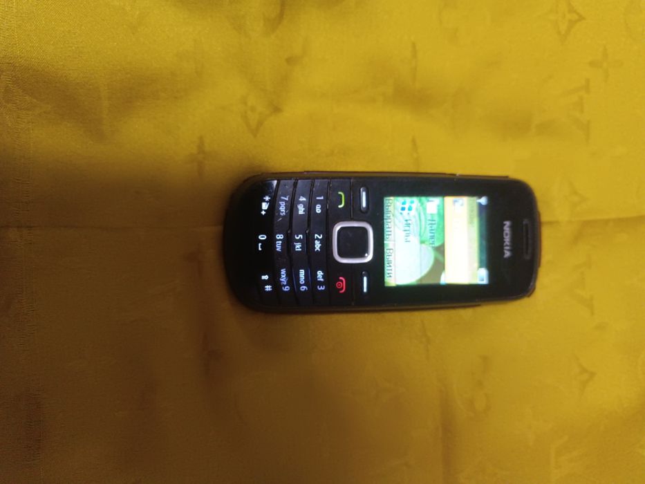 Assalom alekum Telefon Sotiladi Original Nokia 1661