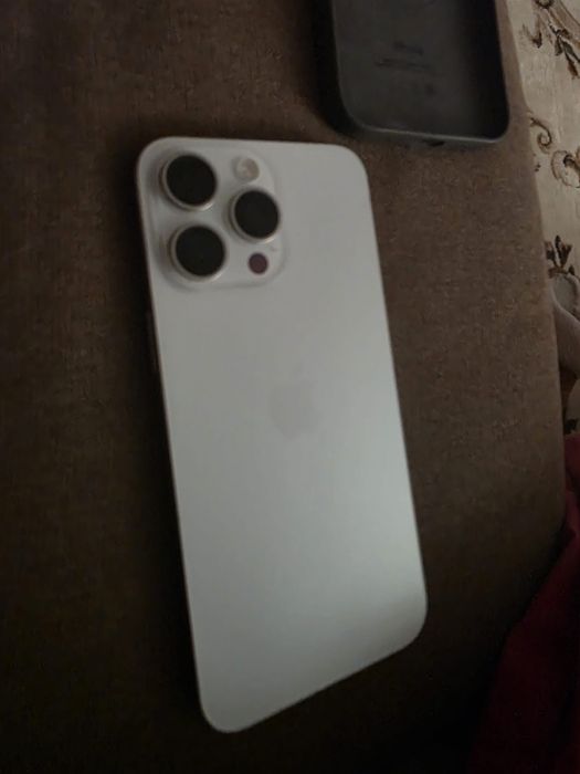 vand iphone 15 pro max 512gb