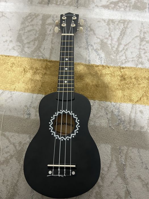 Укелеле Levinson