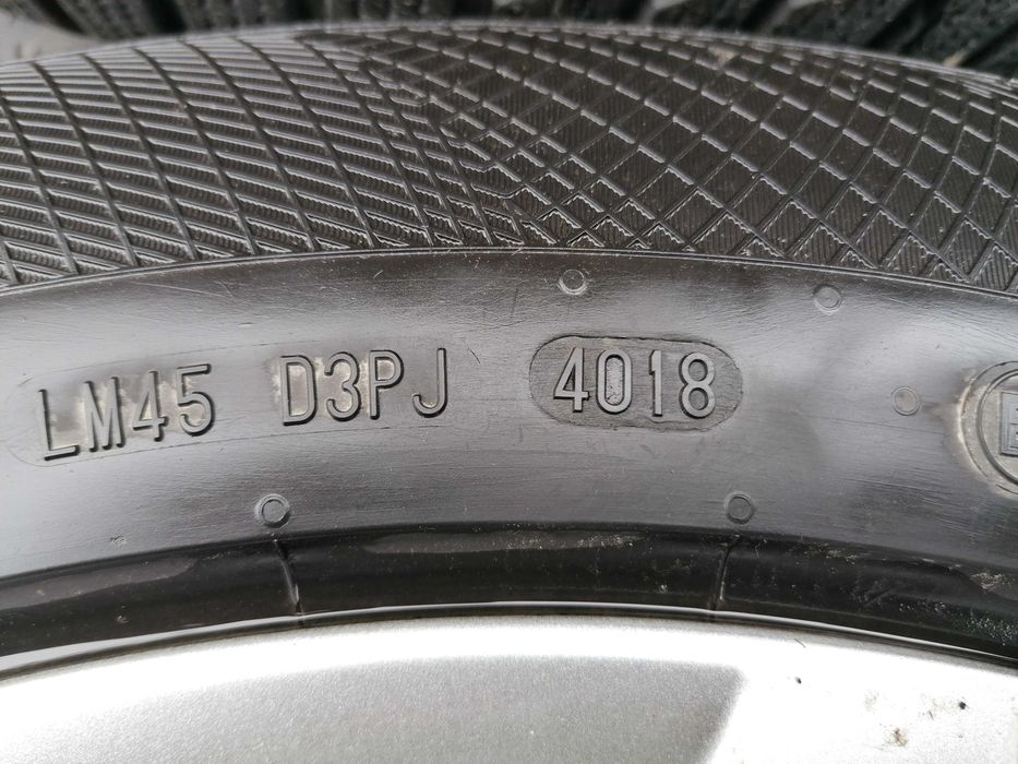 Set 4 Anvelope Iarna Continental WinterContact 235 60 R18 ci13