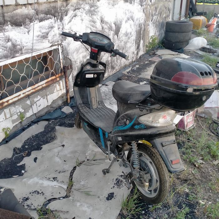 Продам мопед Lifan