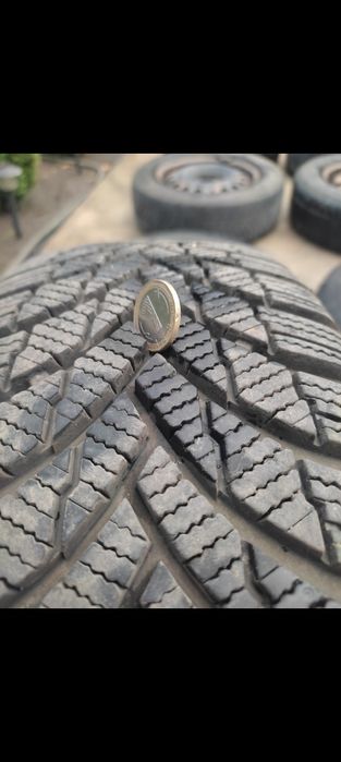 Зимни гуми с джанти 195/65/15 5x100