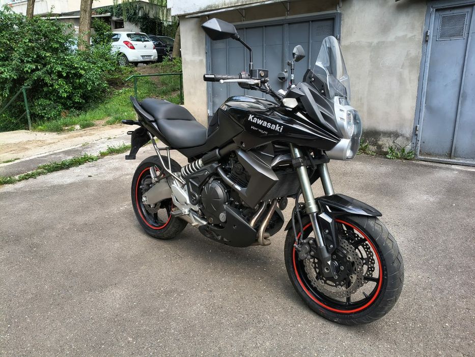 Kawasaki Versys 650 Facelift din 2012 impecabil