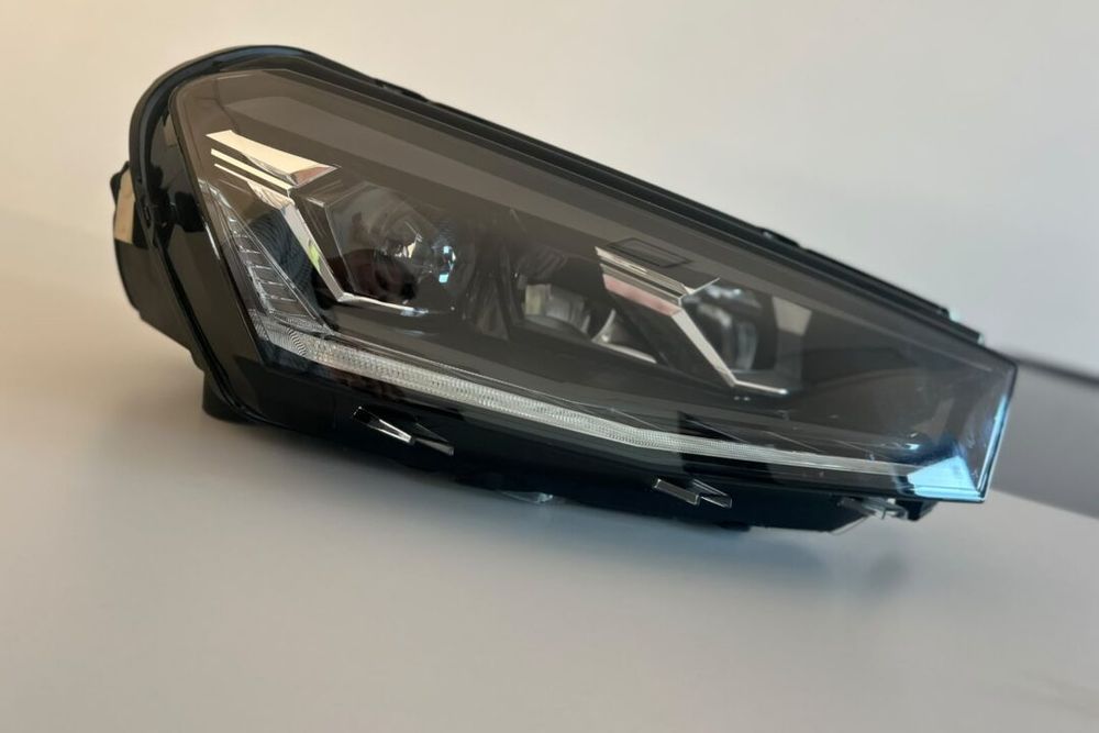 Far Stanga/Dreapta FULL LED Skoda Fabia 4 - An 2022 - COD OEM : 6VB.941.015B