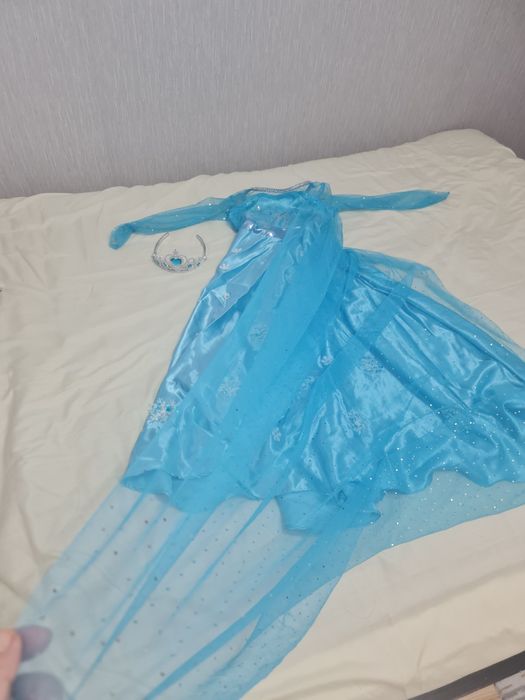 Продам костюм Эльзы