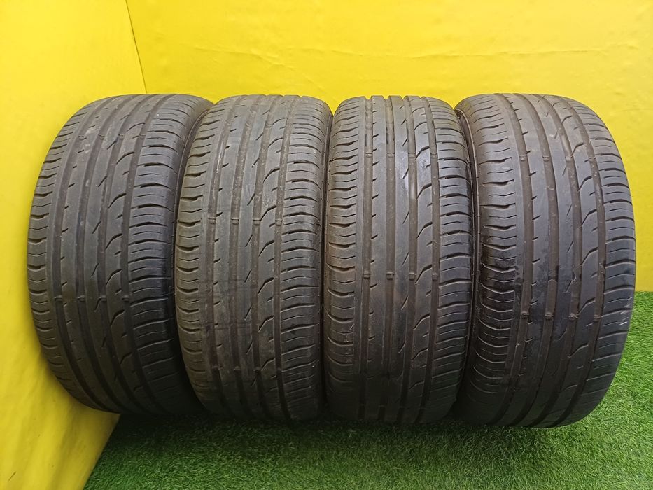 Шины 225/55 R16 Continental комплект.