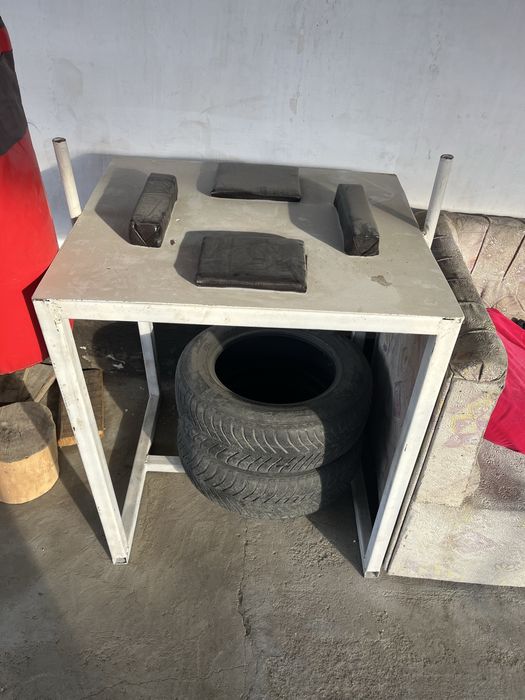 стол для армрестлинга