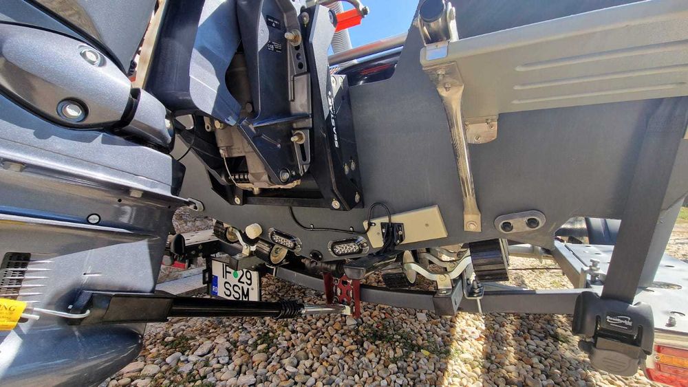 Barca Aluminiu Finval 475 Evo DC cu motor Yamaha 100CP si peridoc