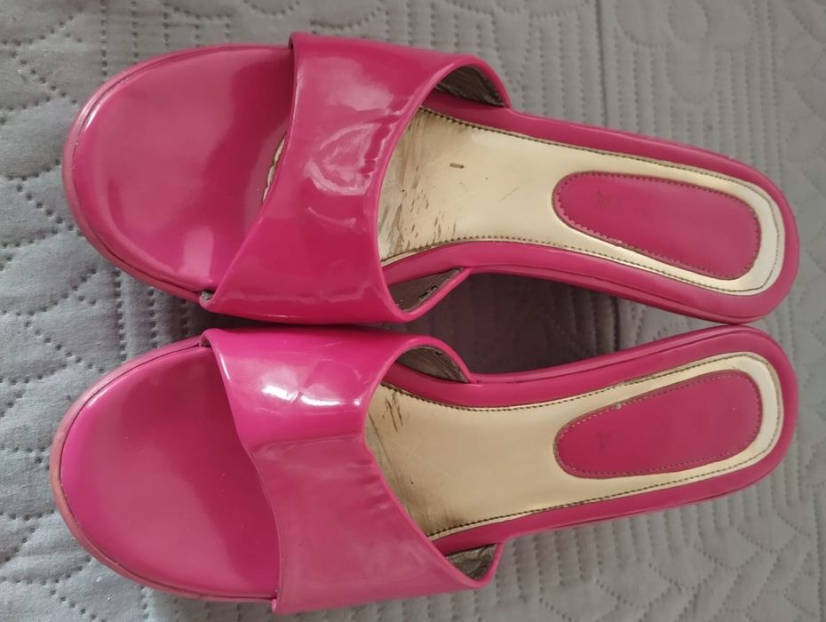 Обувь женская отдам