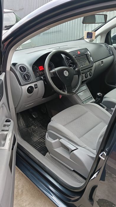 Volkswagen  Golf ,5  Plus  2.0 Diesel