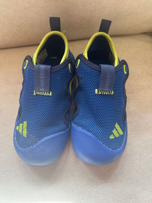 Детски маратонки Adidas за момче, номер 25