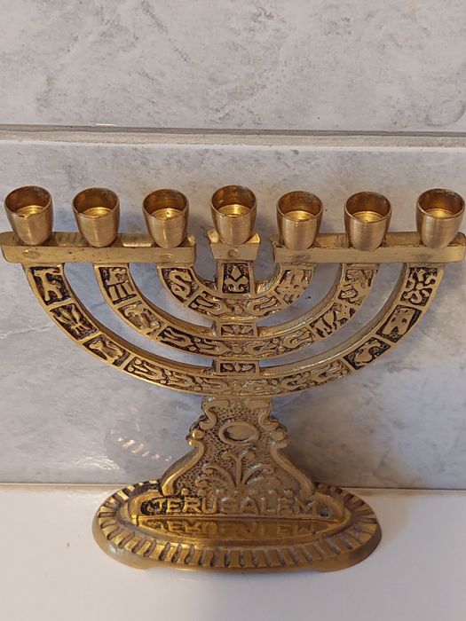 Sfeșnic Evreiesc Menora
