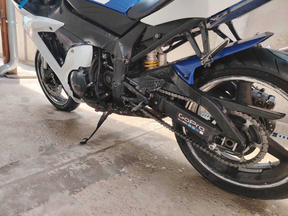 Yamaha YZF-R1 на части