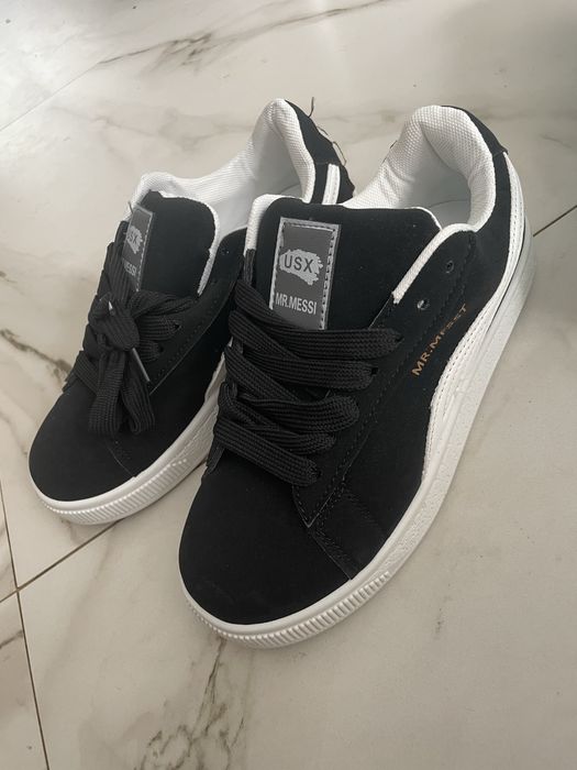 Продам кроссовки размер 38