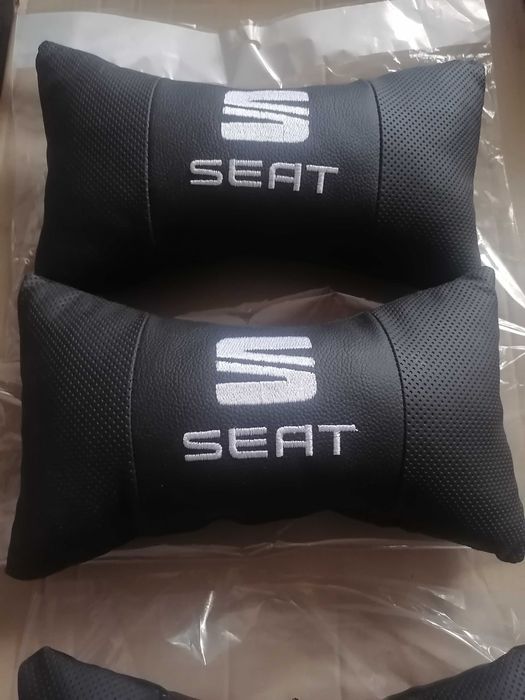 Високо качество черни кожени възглавници с надпис емблема