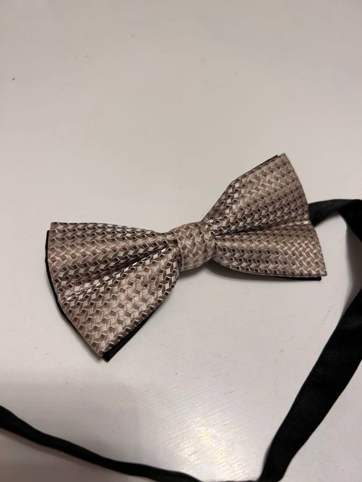 Accesorii Barbati- Cravate si Papioane