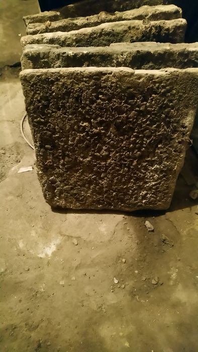 НОВИбордюра 2бр-размер:50/16/8см,ТротоарниПлочки-бетон,р-р:30/30/4,5см