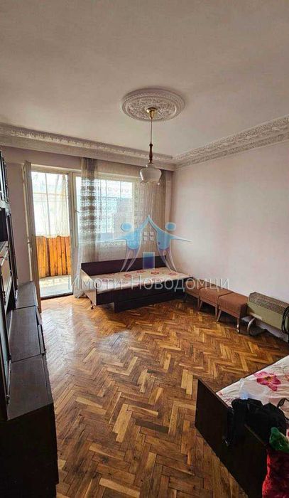 Двустаен, Шумен, Б.Българанов 1