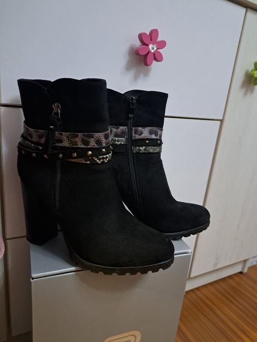 Дамски елегантни боти номер 39