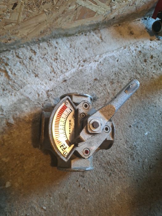 Vana de amestec cu 3 cai cu servomotor.vana cu 4 cai