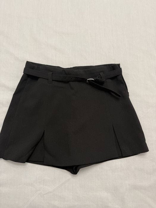 Черни къспи пола- панталони за момиче на Zara
