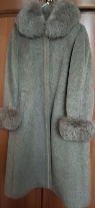 Продам пальто лама