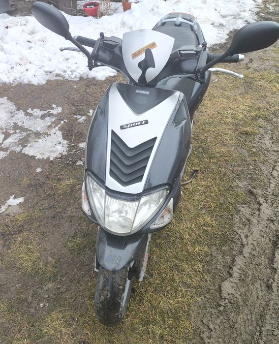 Vând scuter Kymco 49cc