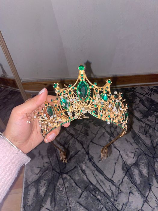 Корона за поводи (кралска) зелена